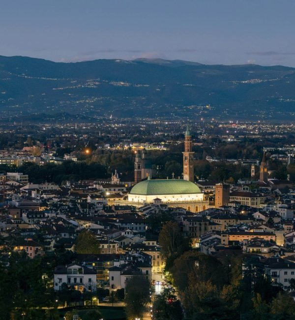 edoardo-bortoli-_Cr_XzeumFA-unsplash (1)