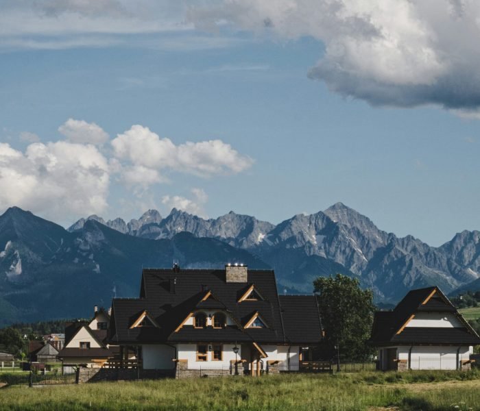 kamil-pomykala-AFiyJmyjL9U-unsplash (1)