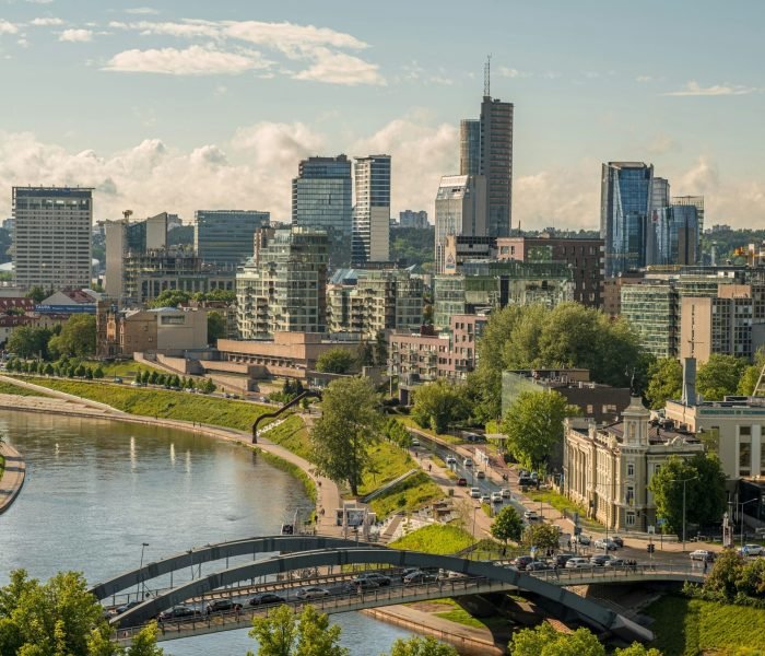 piotr-ams-vf3rllRAyiM-unsplash (1)